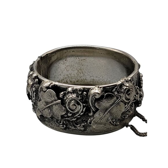 Victorian Revival Wide Hinged Bangle Bracelet Silver Tone Acanthus & Grape Leaf - Picture 9 of 10
